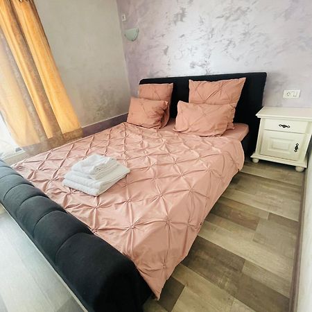 Urban Suites Ιάσιο Εξωτερικό φωτογραφία